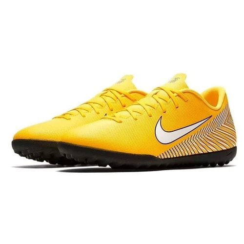 Demi crampon nike best sale