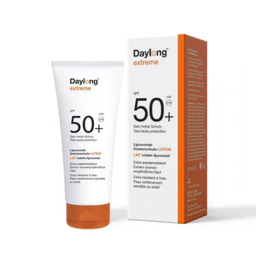 Flacon de Daylong Extrême Lait Solaire SPF50 50ml, offrant une haute protection solaire pour le visage et le corps, adapté aux enfants, bébés et adultes.