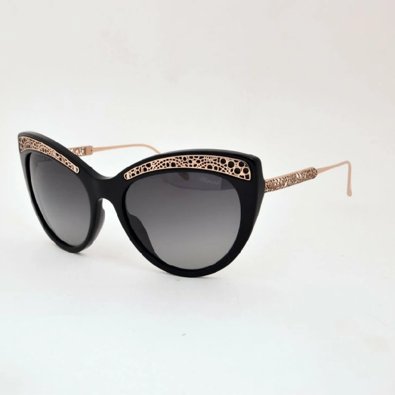 Lunette solaire noir et dore pour femme Chopard Wildkard Meilleur Prix en Tunisie